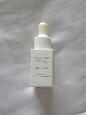 SAND+FOG Teakwood Fragrence Oil